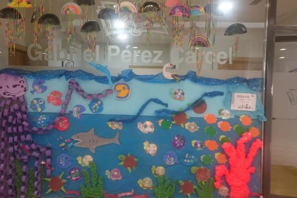 PASILLOS TEMÁTICOS Y APRENDIZAJE BASADO EN PROYECTOS