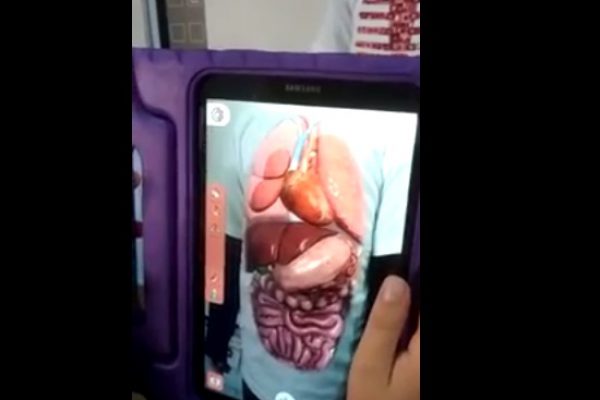 TRABAJAMOS EL CUERPO HUMANO A TRAVÉS DE LA REALIDAD AUMENTADA
